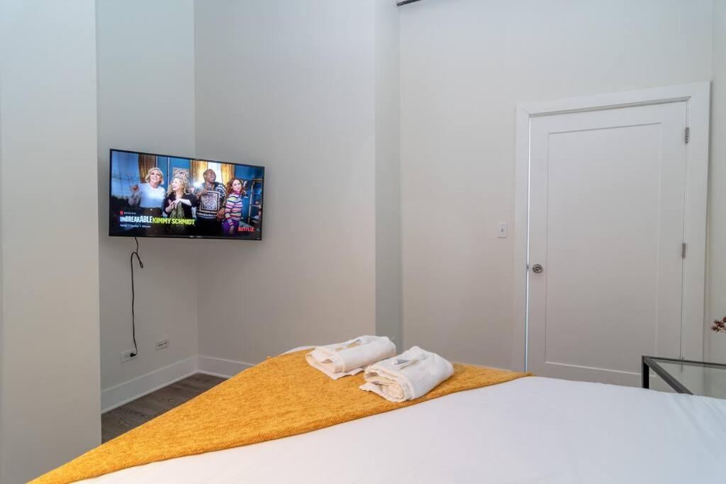 Mccormick Place 2Br Stylish Suite With Optional Parking And Gym For Up To 8 Guests Near Soldier Field And Grant Park Chicago Dış mekan fotoğraf