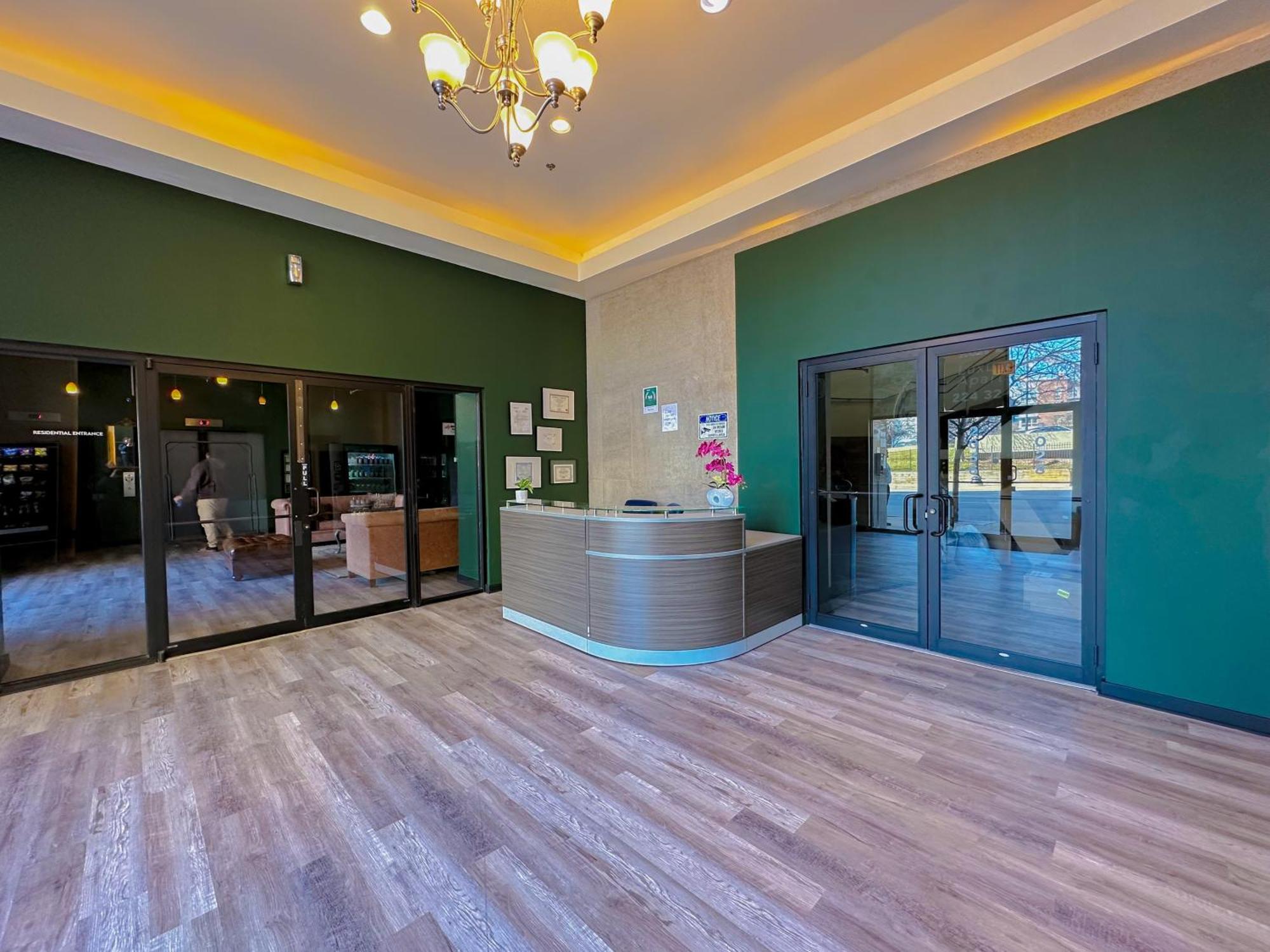 Mccormick Place 2Br Stylish Suite With Optional Parking And Gym For Up To 8 Guests Near Soldier Field And Grant Park Chicago Dış mekan fotoğraf